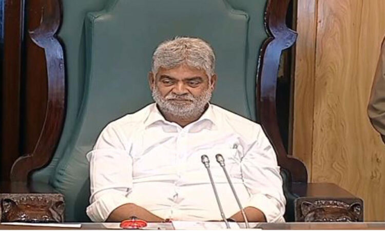 Telangana Speaker Gaddam Prasad Kumar emphasizes quality meals in government hostels, distributing ₹25 lakh worth of equipment.