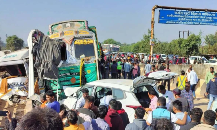 Fatal accident on Hyderabad-Jabalpur highway leaves eight dead, several injured; authorities cite overspeeding, poor visibility.