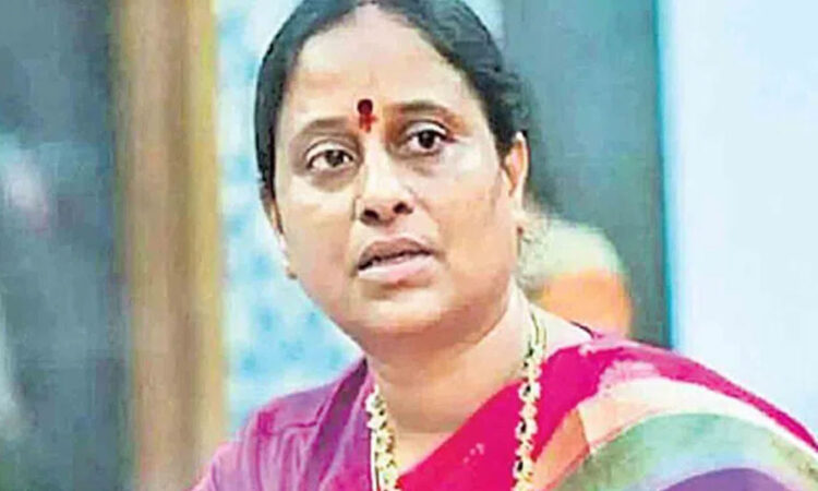 Minister Konda Surekha appears in court over a defamation case filed by Nagarjuna regarding remarks about his family and KTR.