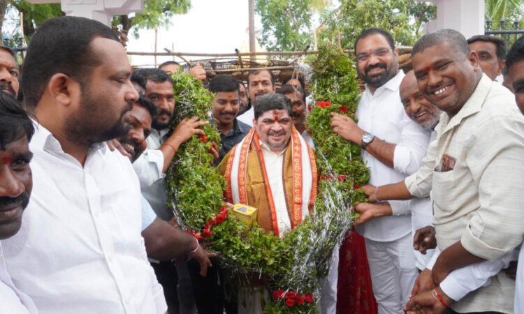 Ponnam Prabhakar