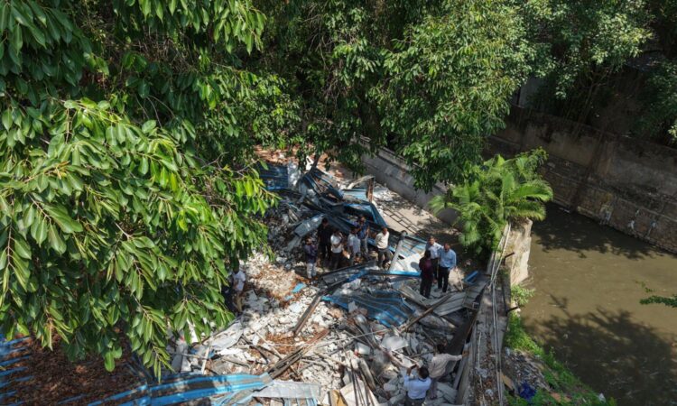 Begumpet nala demolition