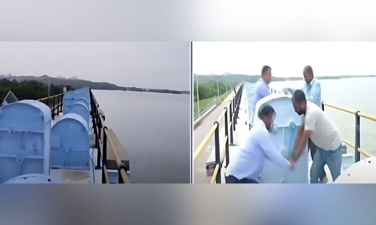 Himayat Sagar gates