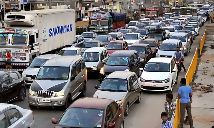 Rakhi rush slows traffic on Hyderabad–Vijayawada highway
