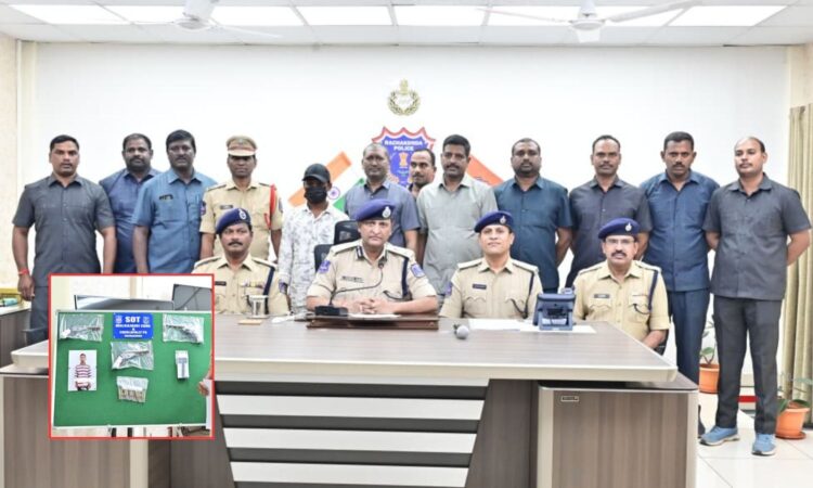 SOT Malkajgiri busts interstate illegal arms racket