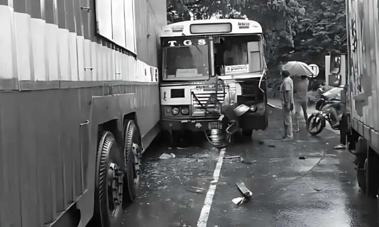 Thallada bus lorry accident