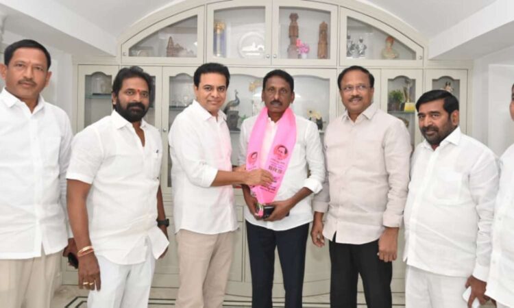 Congress leaders Achampet join BRS