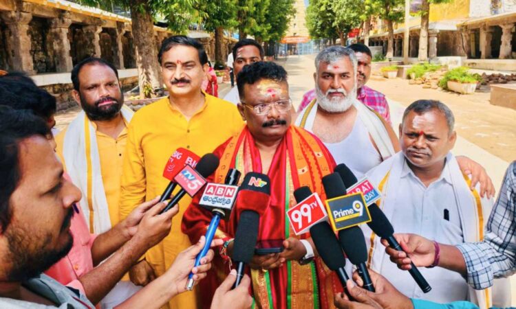 Dasoju Sravan KCR