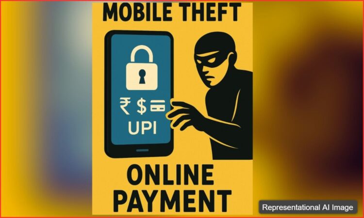 Hyderabad Phone Theft ₹6 Lakh