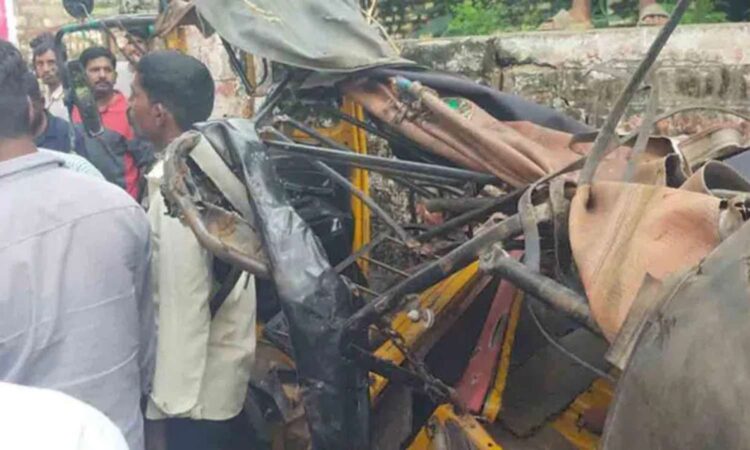 Kurnool lorry accident