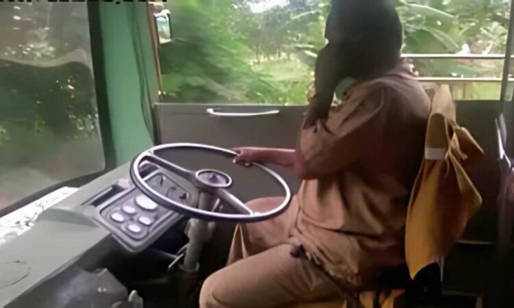 RTC bans cellphones