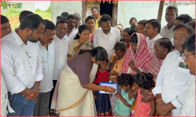 Seethakka Maidam Mahesh Family