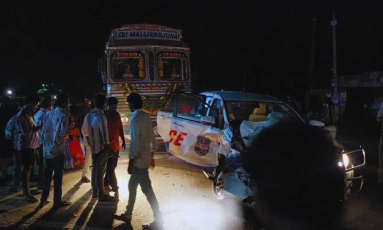 Mahbubnagar DSP road accident