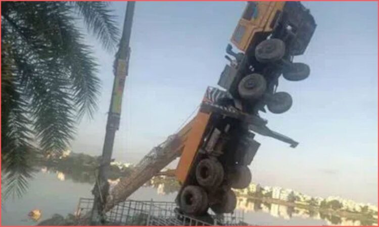 Saroor Nagar Crane Accident