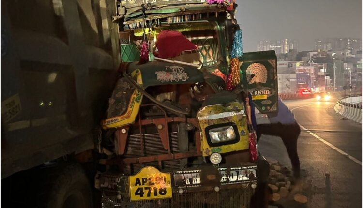 Gachibowli flyover accident